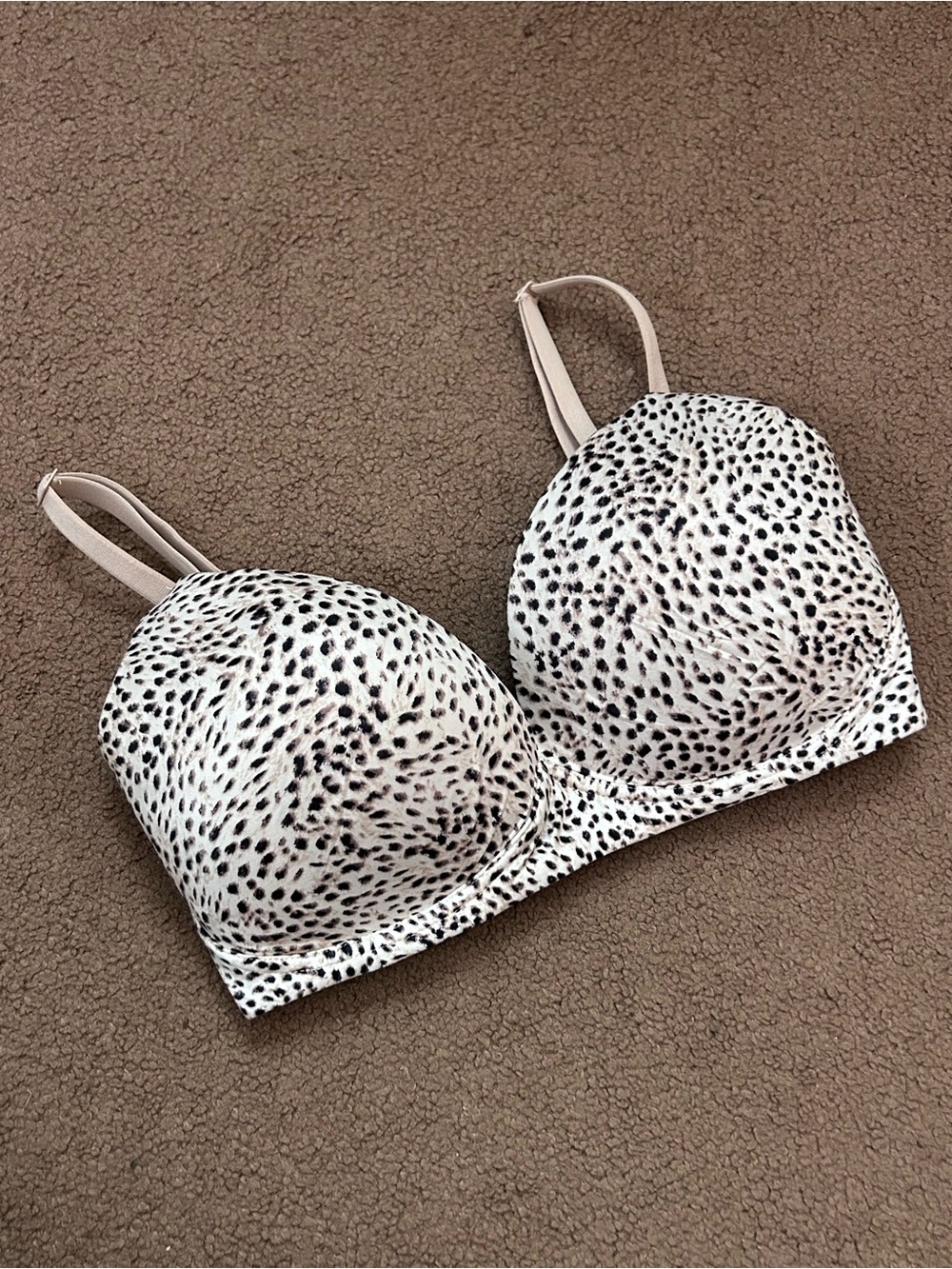 Victorias Secret Nursing Bra 32DDD(F) Leopard Print Great Condition
